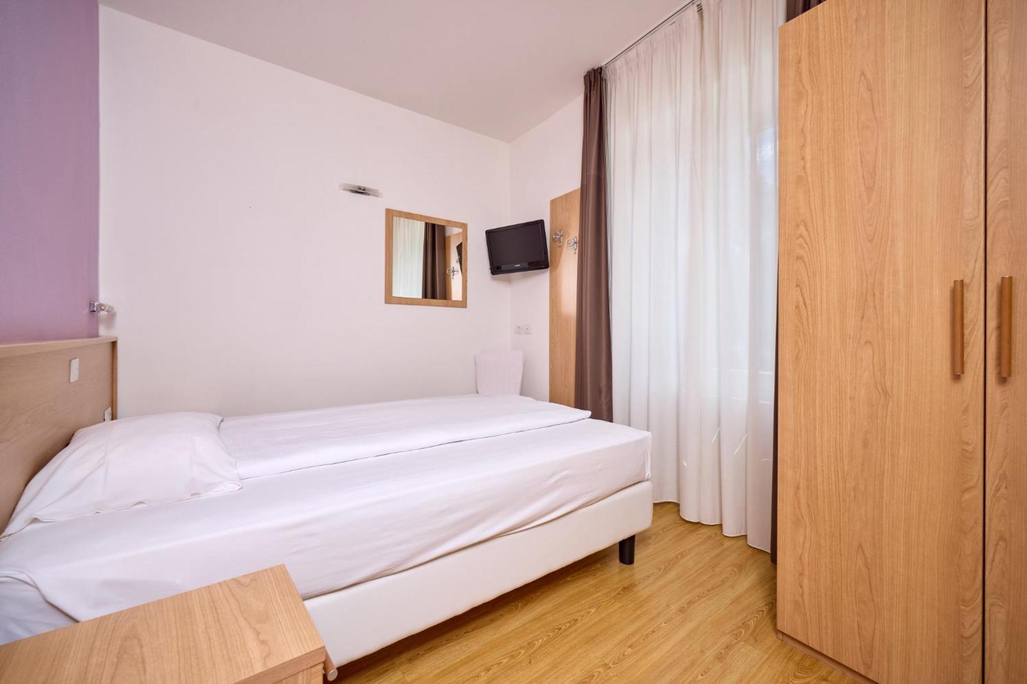 Hotel Geier Торболе Экстерьер фото